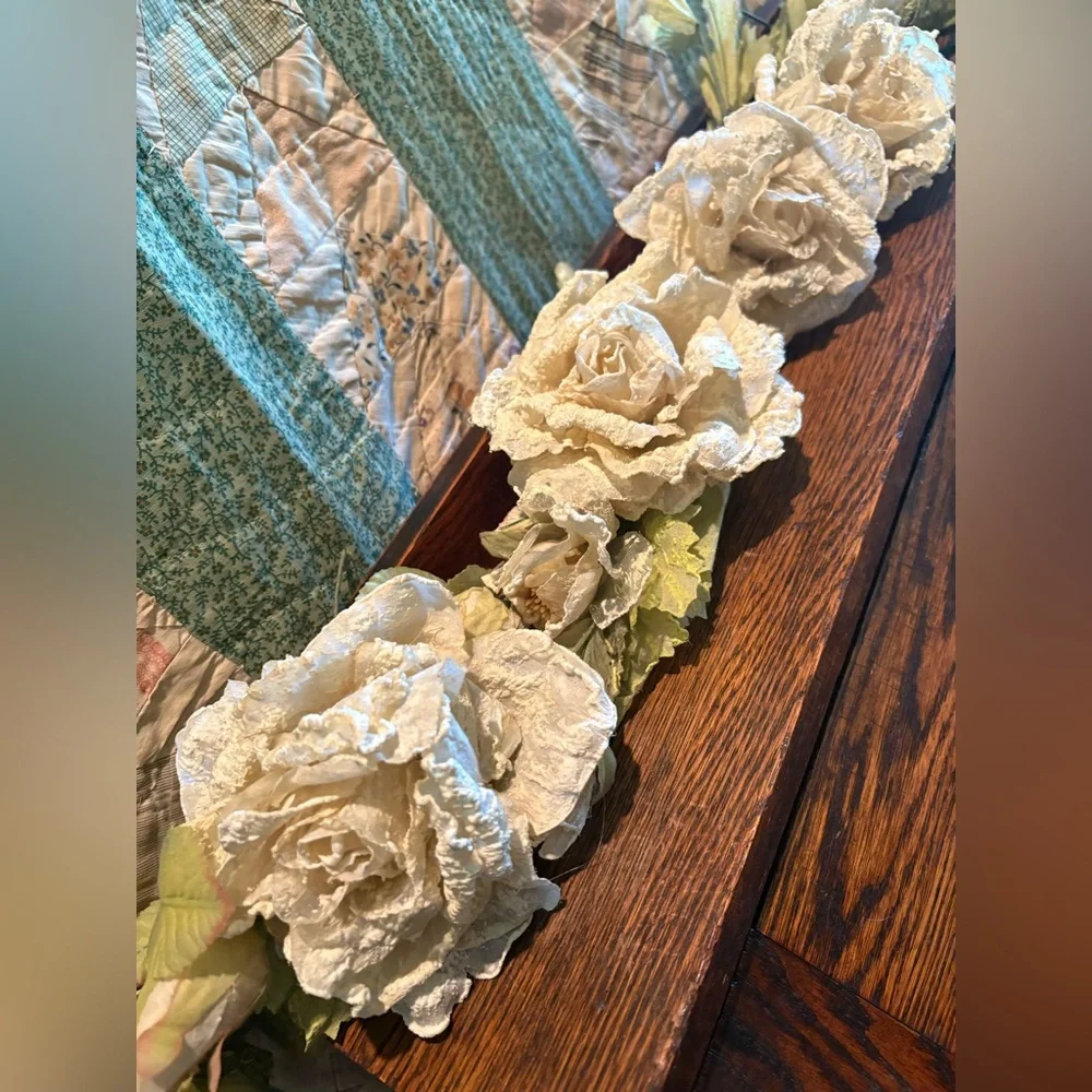 NWT Faux Garland DISTRESSED ROSES FABULOUS 40” Flexible Cream OFF WHITE …